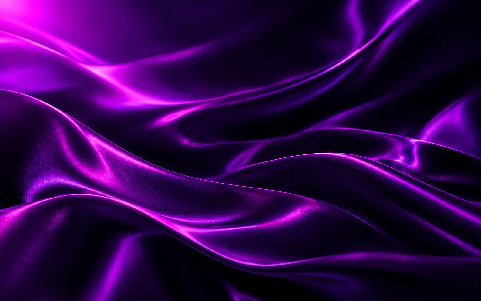 Textura de seda morada con reflejos fucsia